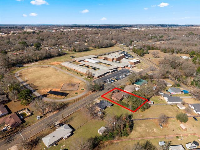 507 Dunn Avenue, Mt Pleasant, TX 75455