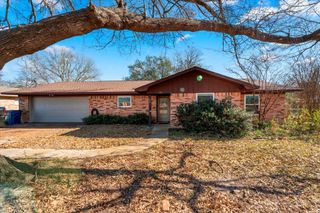 507 Dunn Avenue, Mt Pleasant, TX 75455