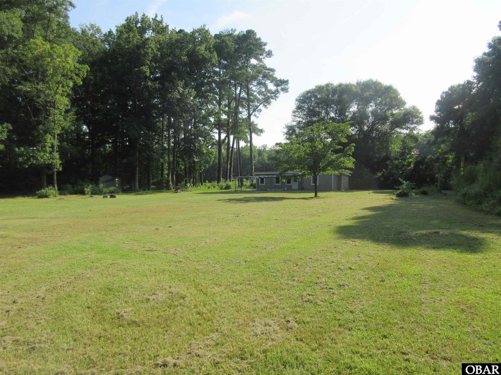 Image 15 of property listing at 182 Will Poyner Lane, Barco, NC 27917