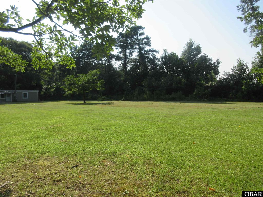 Image 17 of property listing at 182 Will Poyner Lane, Barco, NC 27917