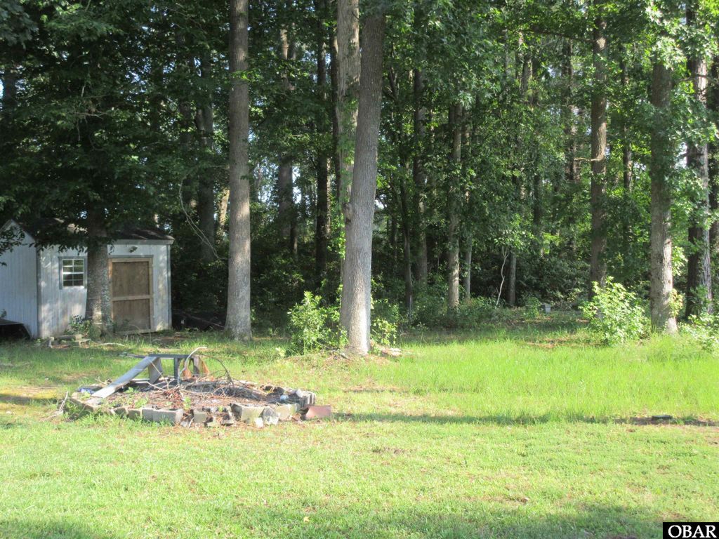 Image 34 of property listing at 182 Will Poyner Lane, Barco, NC 27917