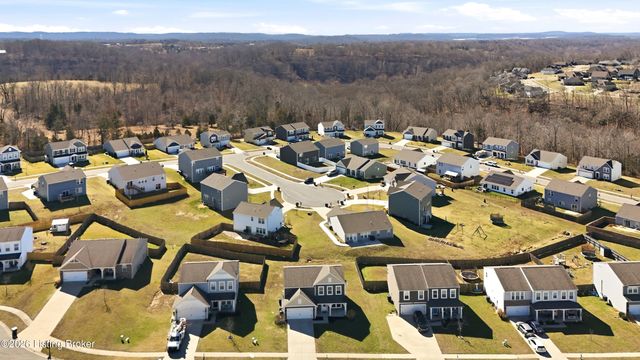 123 Eagles Crest Ct, Mt Washington, KY 40047