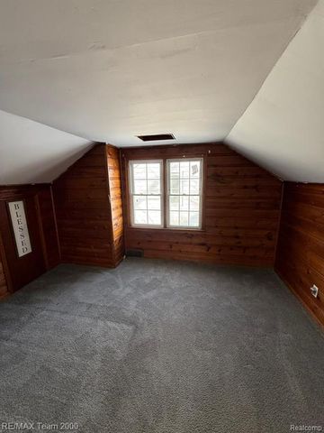 6739 Plainview Avenue, Detroit, MI 48228