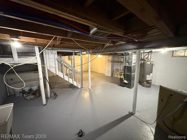 6739 Plainview Avenue, Detroit, MI 48228