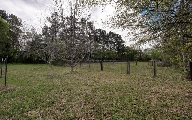 25945 Kickapoo Road, Hockley, TX 77447