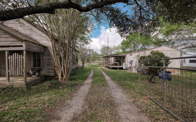 25945 Kickapoo Road, Hockley, TX 77447