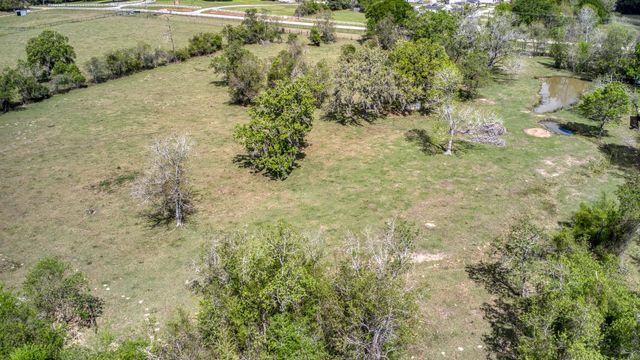 25945 Kickapoo Road, Hockley, TX 77447