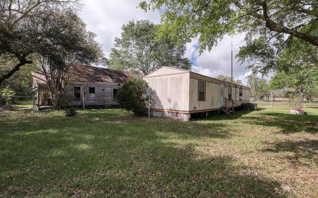 25945 Kickapoo Road, Hockley, TX 77447