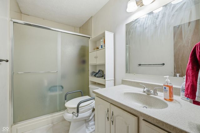 5915 Parterra Drive, Indianapolis, IN 46237