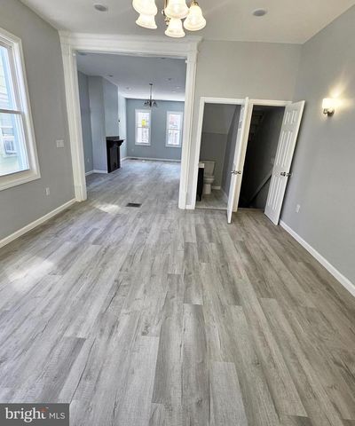 217 W UNION ST, Burlington, NJ 08016