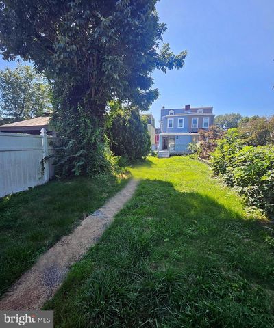 217 W UNION ST, Burlington, NJ 08016