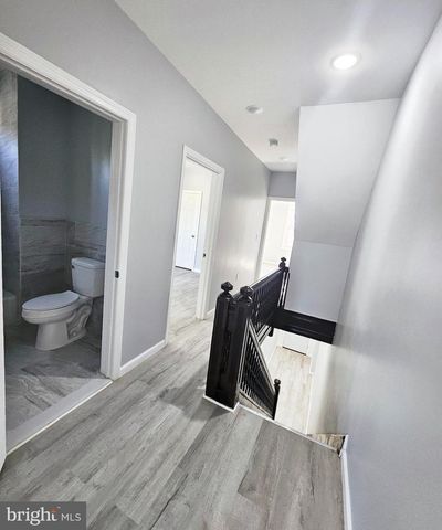 217 W UNION ST, Burlington, NJ 08016