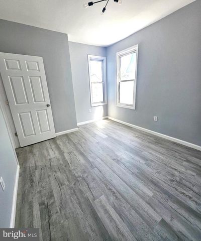 217 W UNION ST, Burlington, NJ 08016