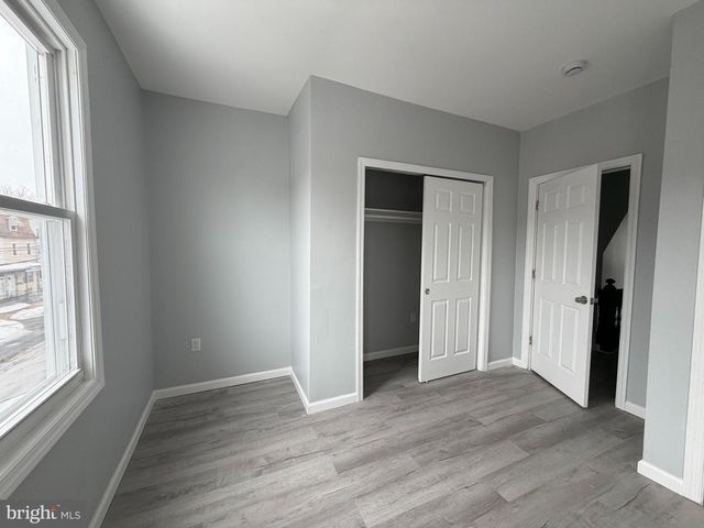 217 W UNION ST, Burlington, NJ 08016