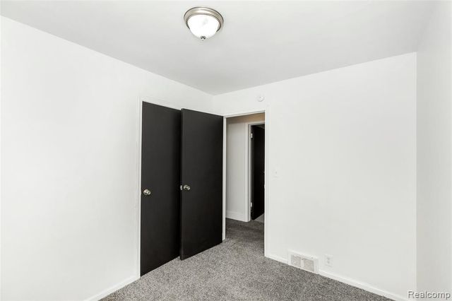 17204 Euclid Avenue, Allen Park, MI 48101