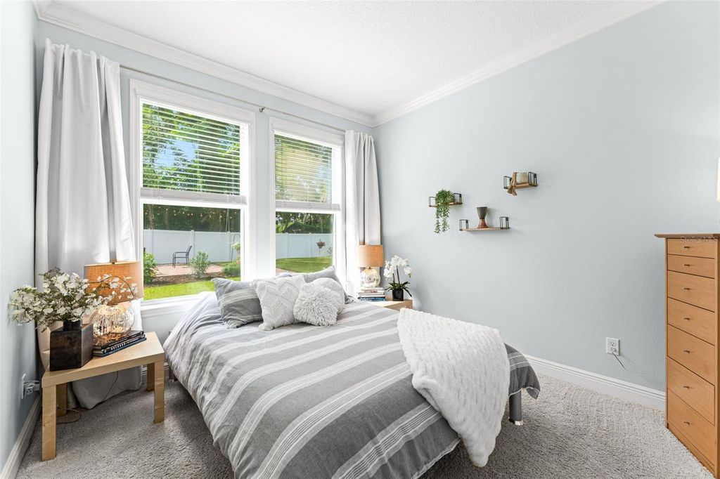 Image 20 of property listing at 2932 WHISTLEWOOD DRIVE, Orlando, FL 32810