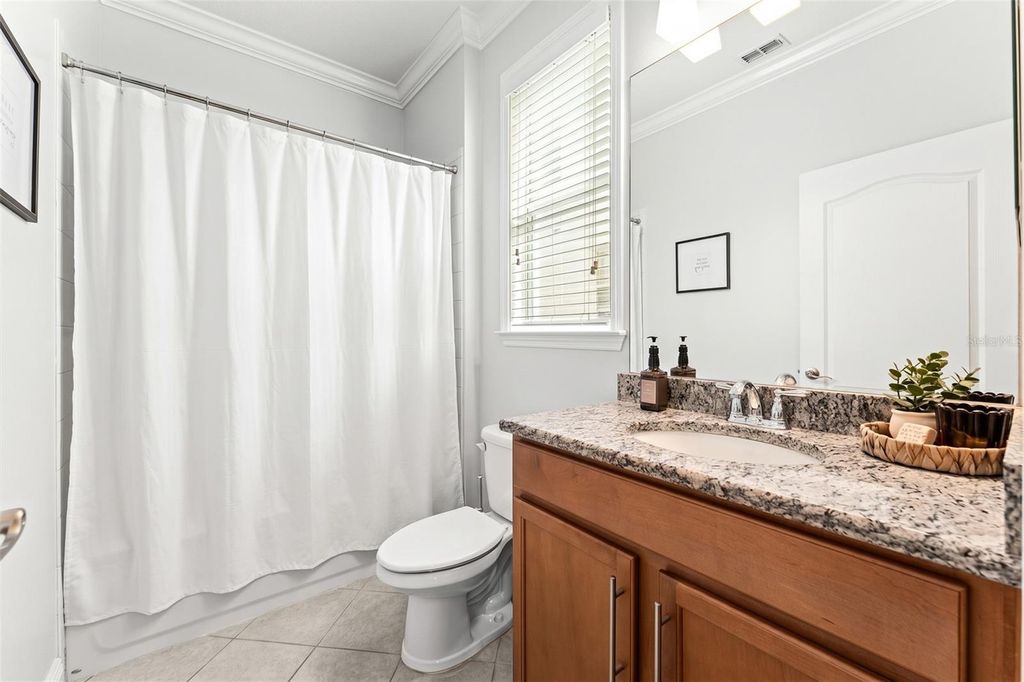Image 22 of property listing at 2932 WHISTLEWOOD DRIVE, Orlando, FL 32810