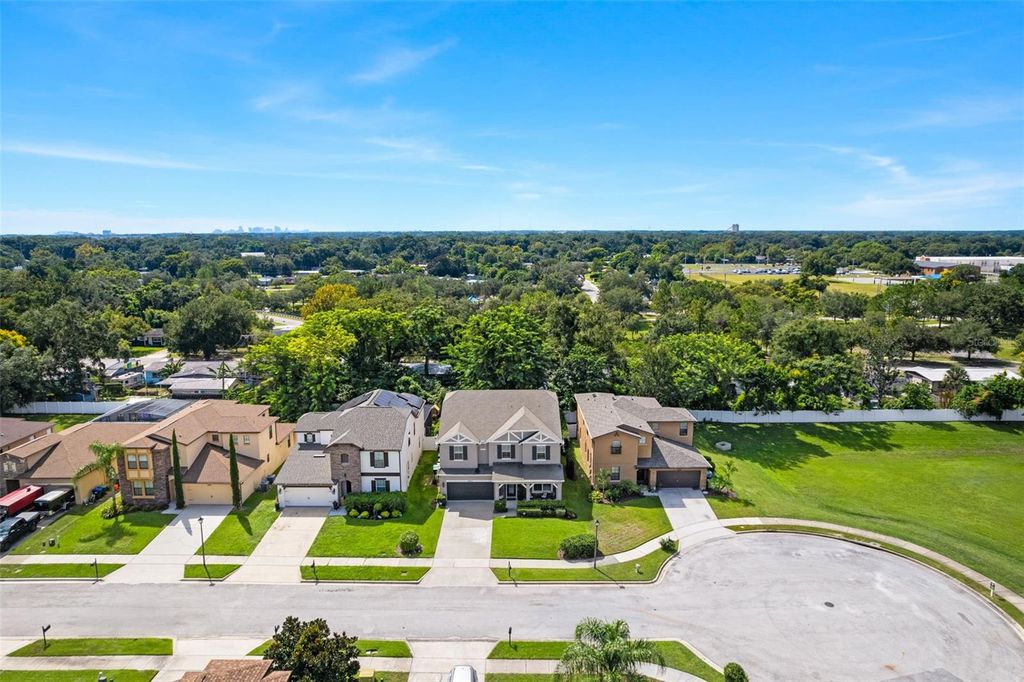 Image 49 of property listing at 2932 WHISTLEWOOD DRIVE, Orlando, FL 32810