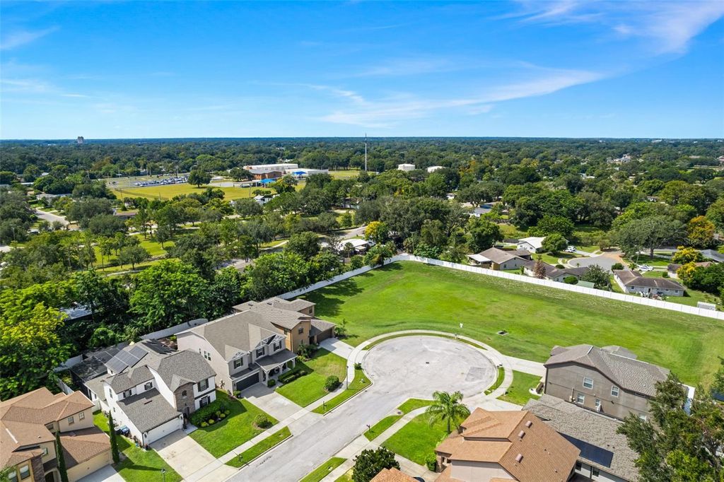 Image 50 of property listing at 2932 WHISTLEWOOD DRIVE, Orlando, FL 32810