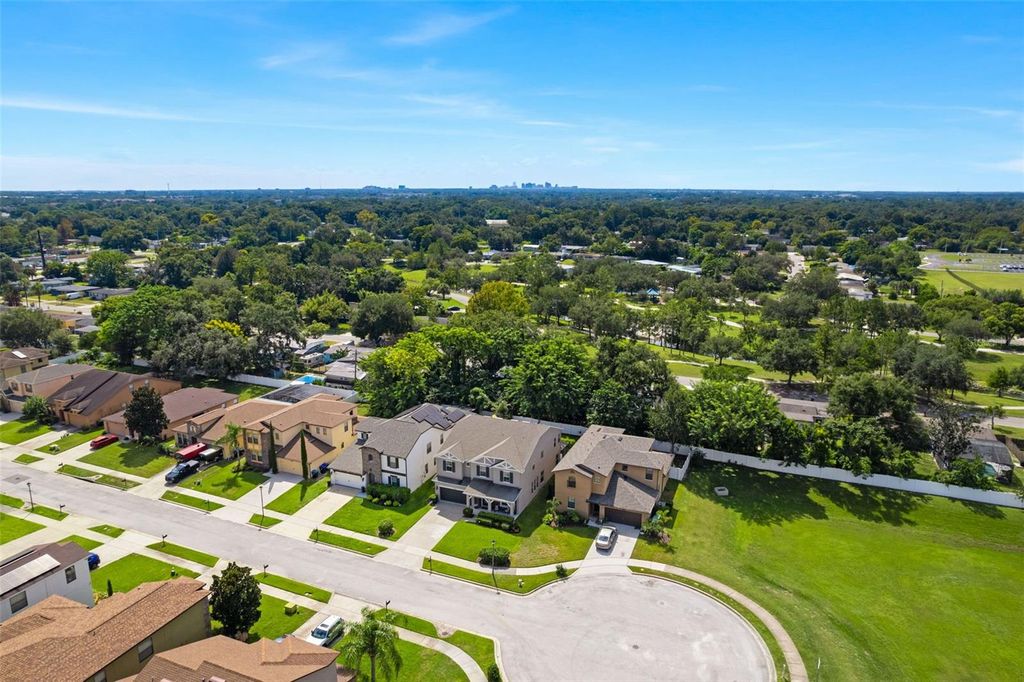 Image 52 of property listing at 2932 WHISTLEWOOD DRIVE, Orlando, FL 32810