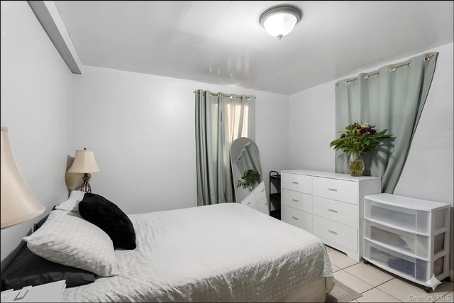 6 Merrick Lane, Spring Valley, NY 10977