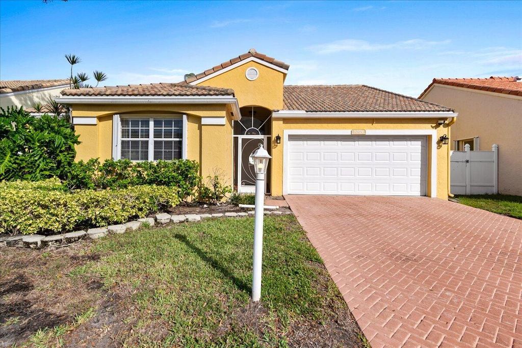 10174 Plum Street, Palm Beach Gardens, FL 33410