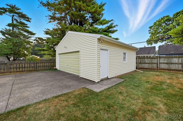 1213 Ellen Drive, Middletown, OH 45042