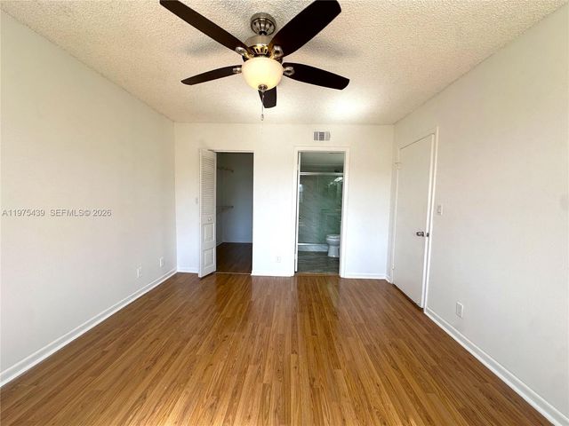 8160 Geneva Ct 404, Doral, FL 33166