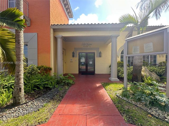 8160 Geneva Ct 404, Doral, FL 33166