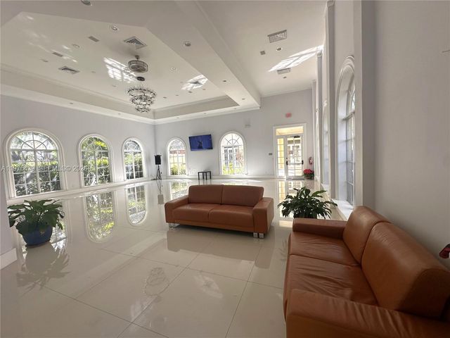 8160 Geneva Ct 404, Doral, FL 33166