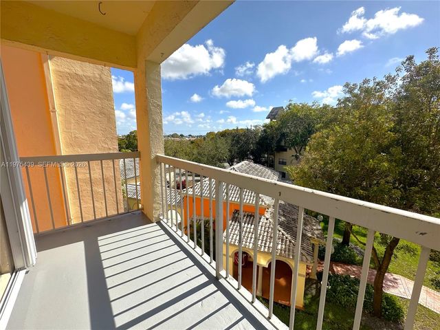 8160 Geneva Ct 404, Doral, FL 33166