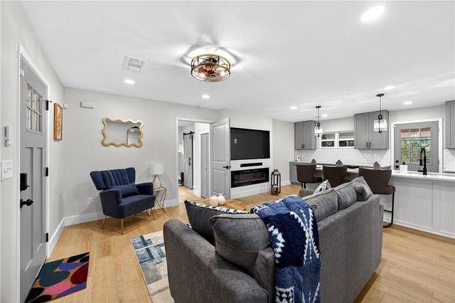 2633 Yale Terrace, Decatur, GA 30032