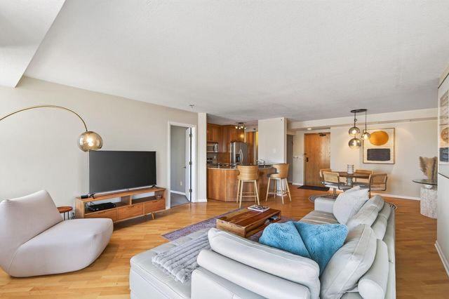 401 S 1st Street 1023, Minneapolis, MN 55401