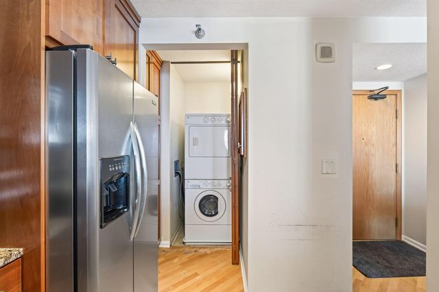 401 S 1st Street 1023, Minneapolis, MN 55401