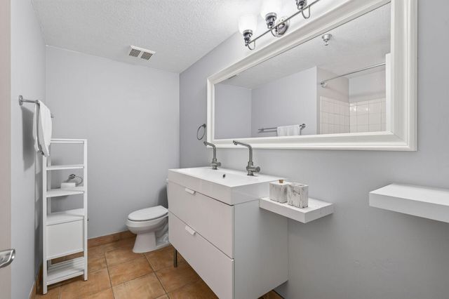 401 S 1st Street 1023, Minneapolis, MN 55401