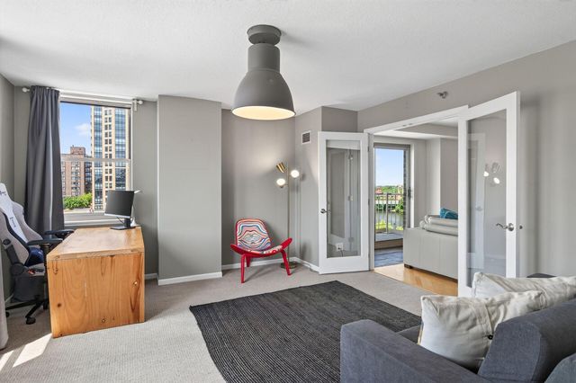 401 S 1st Street 1023, Minneapolis, MN 55401