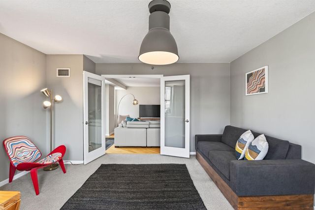 401 S 1st Street 1023, Minneapolis, MN 55401