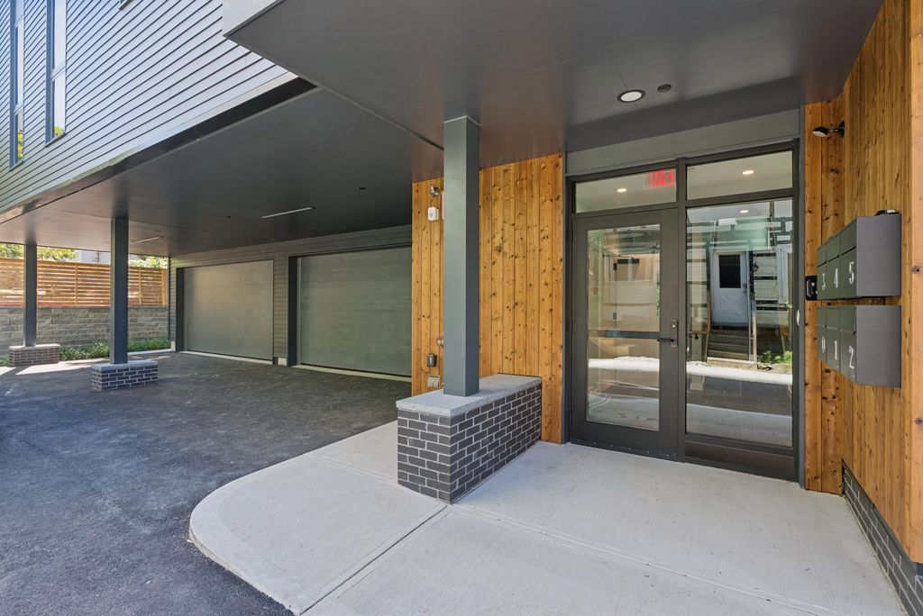58 Cumberland Avenue 1, Portland, ME 04101 — exterior