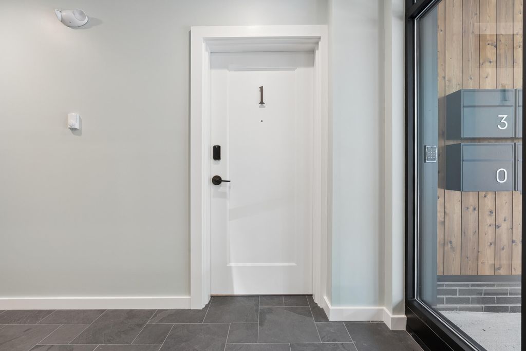 58 Cumberland Avenue 1, Portland, ME 04101 — photo 5