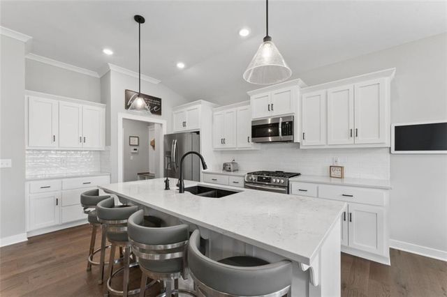 141 SE Griffin Street, Blue Springs, MO 64064