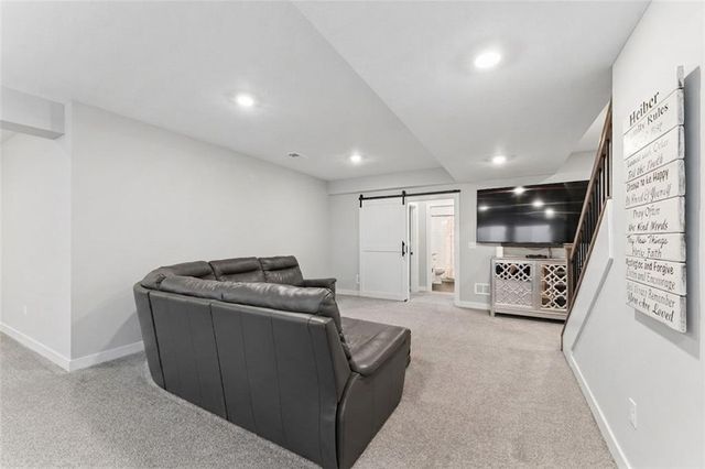 141 SE Griffin Street, Blue Springs, MO 64064