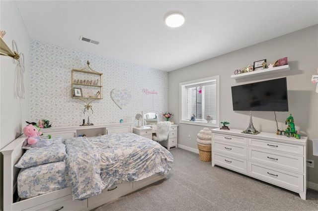 141 SE Griffin Street, Blue Springs, MO 64064