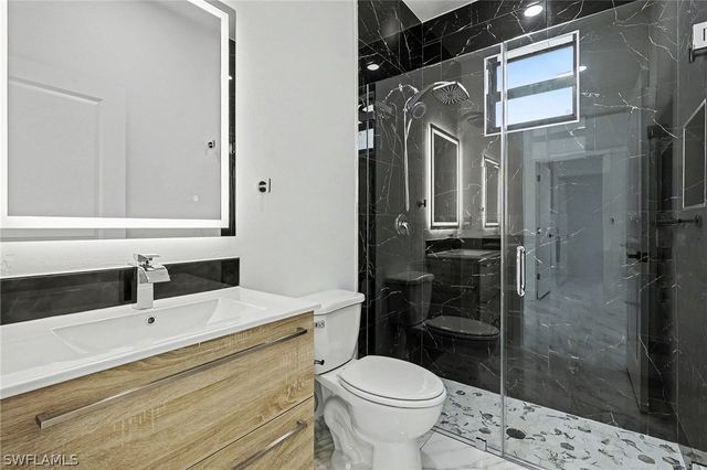 2621 59th ST W, Lehigh Acres, FL 33971