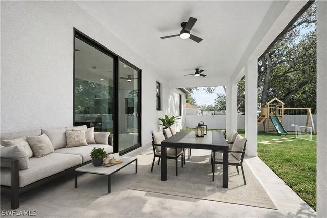 2621 59th ST W, Lehigh Acres, FL 33971