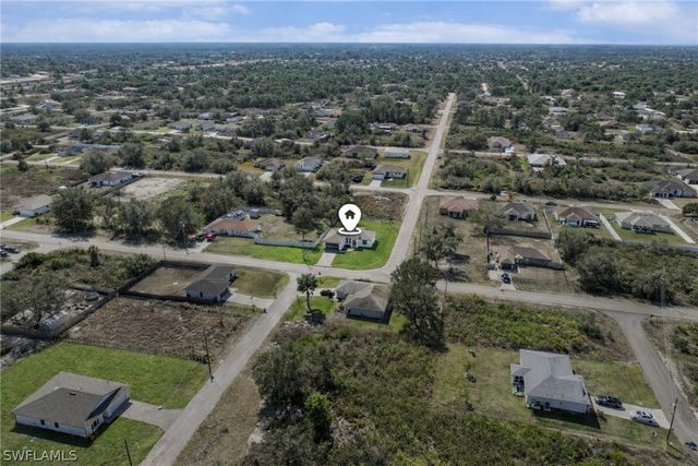2621 59th ST W, Lehigh Acres, FL 33971