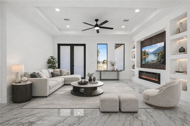 2621 59th ST W, Lehigh Acres, FL 33971