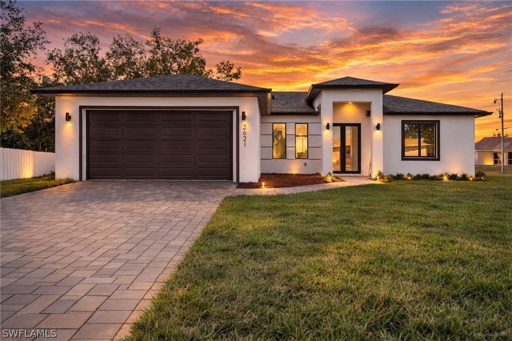 2621 59th ST W, Lehigh Acres, FL 33971