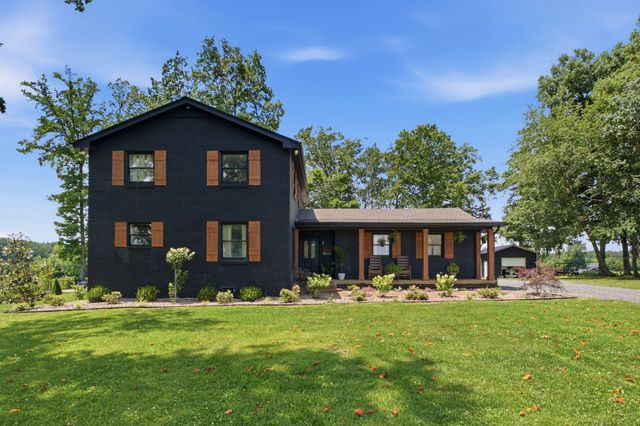 1447 Maxwell Branch Rd, Cottontown, TN 37048