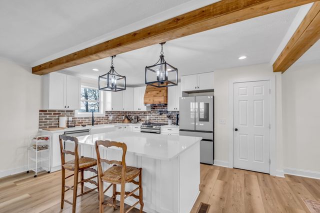 1447 Maxwell Branch Rd, Cottontown, TN 37048