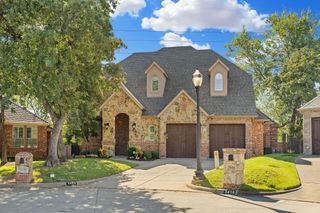 3420 Grayson Court, Hurst, TX 76054